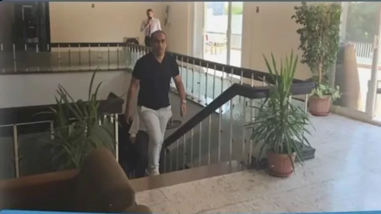 “تفاصيل-هامة”.-اجتماع-عاجل-بين-الخيب-وسيد-عبدالحفيظ-في-الأهلي