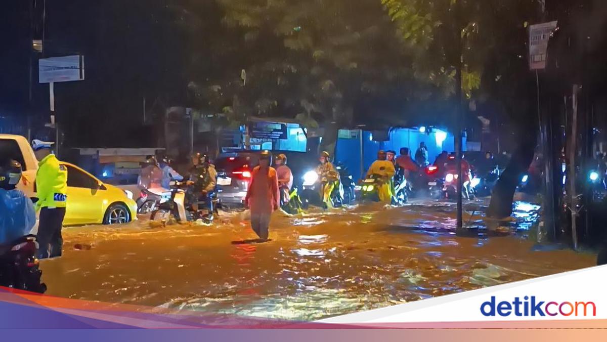 River water overflows, 6 districts in Bandung Regency submerged in floods