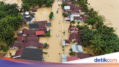 Officials hit by rapid evacuation flow, 2 residents die in Aceh floods