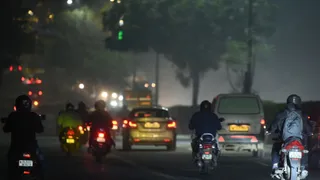 Road safety: Reckless driving in fog also becomes the cause of death, so far 1056 people have lost their lives in Delhi – road safety fog leads to deaths in Delhi 1056 deaths