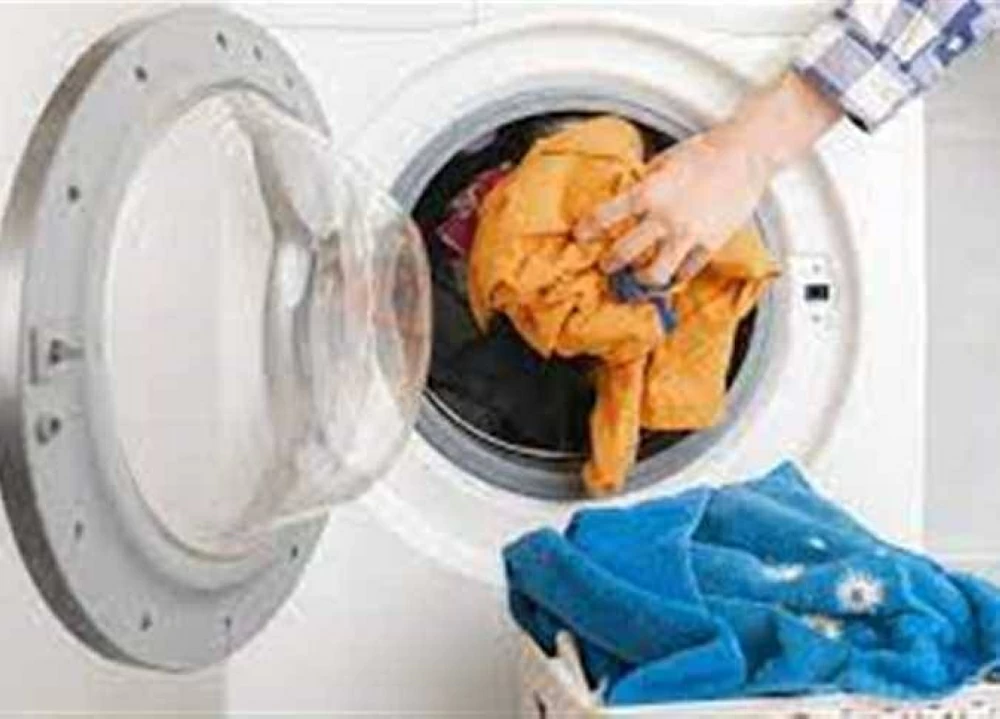 فايتك كتير.. 10 أسباب تجعلك تستخدمين الخل عند غسل ملابسك