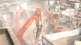 Commonwealth Games 2030: Bulldozer roared near Narendra Modi Stadium in Ahmedabad; Over 30 houses and shops demolished – 2030 Commonwealth Games ahmedabad anti-encroachment drive underway 30 structures demolished