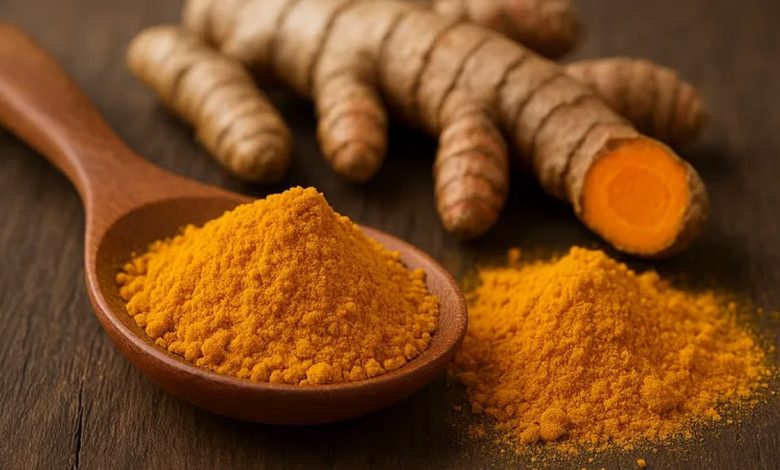 تحذير صحي حول استخدام الكركم كمكمّل غذائي. رغم فوائده في تقليل الالتهابات ودعم المناعة، حذر…