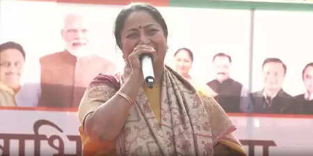 Delhi: Every family living in a slum will get a permanent home, big announcement by CM Rekha Gupta.