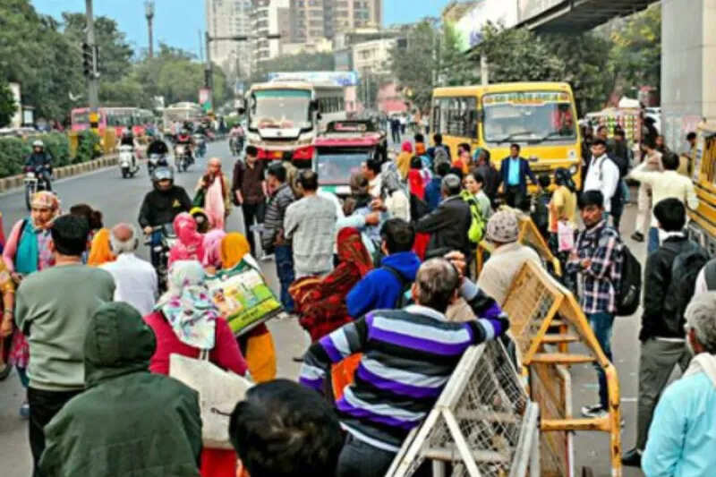 Indefinite strike of sanitation workers in Jaipur, problem of dirt may increase in the city
