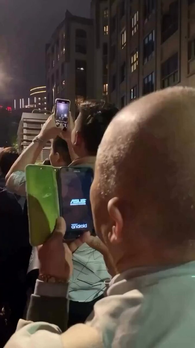 ليه اسوس خرجت من قطاع الجوالات