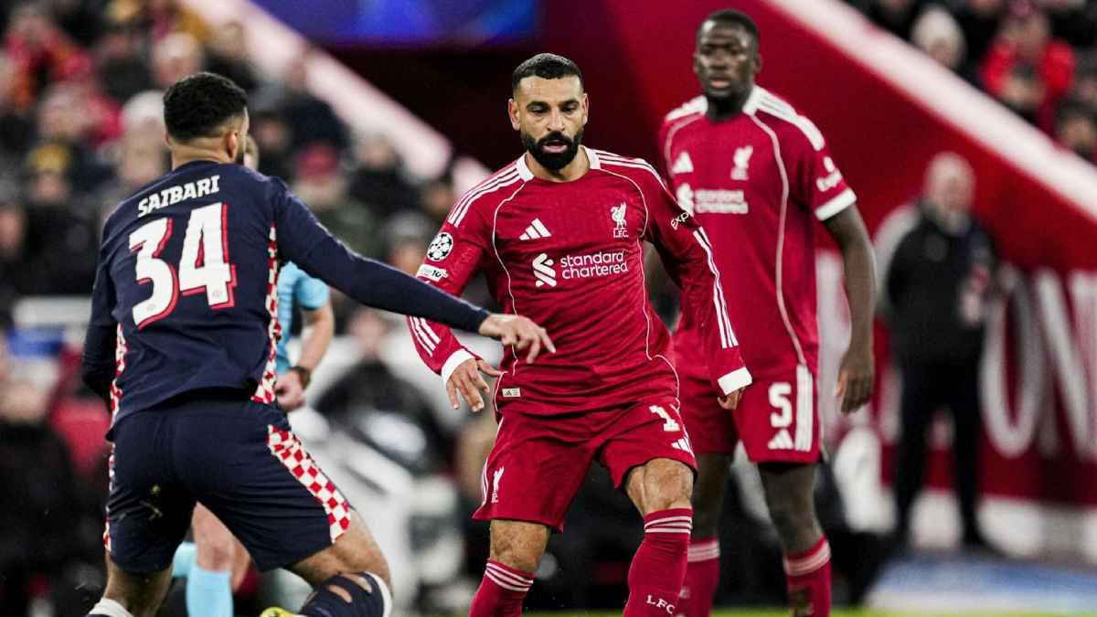 أول نادٍ أوروبي يتحرك للتعاقد مع محمد صلاح