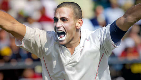 Simon Jones: The forgotten hero of the Ashes, whose reverse swing scared even Ponting.