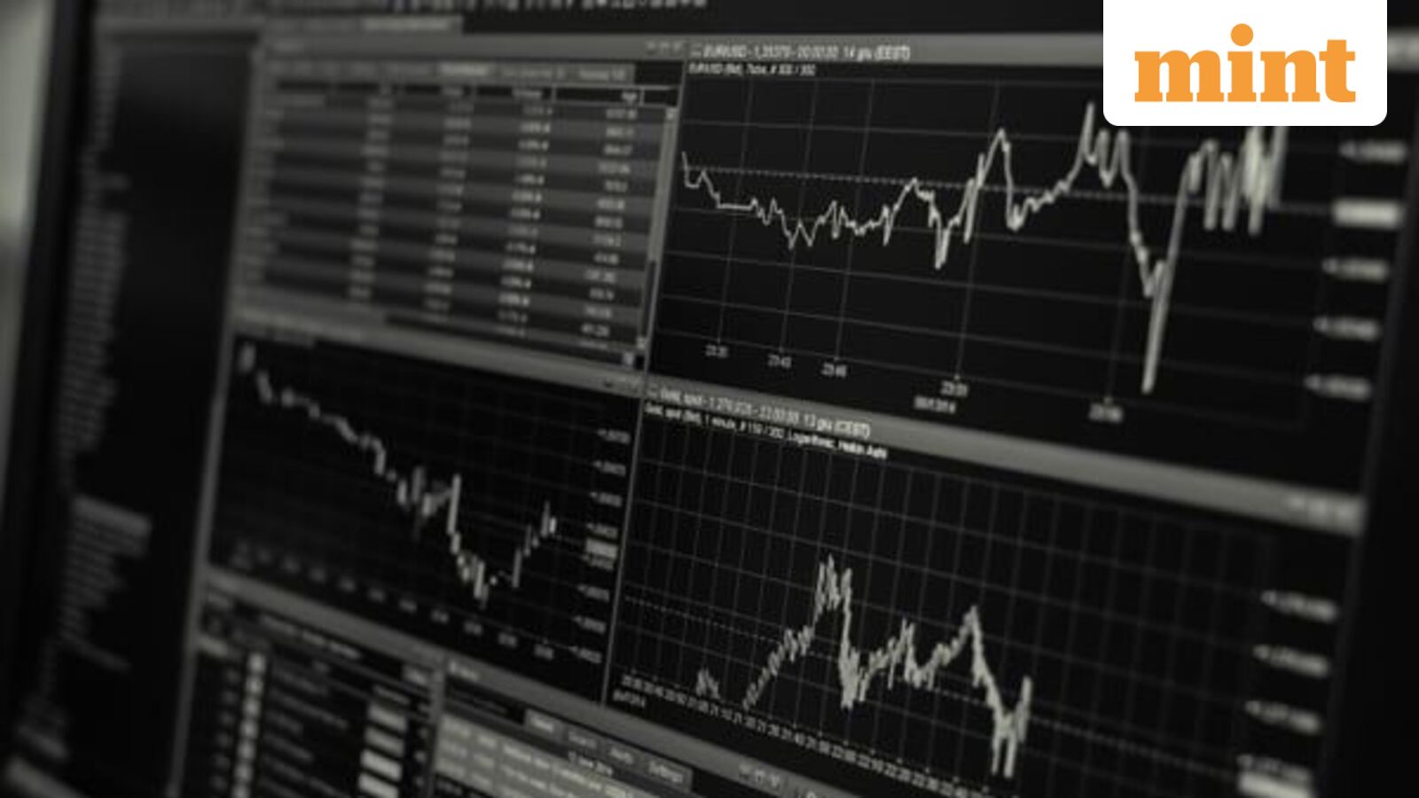 Stocks mixed, tech weakens ahead of expected Fed rate cut