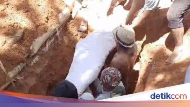 Amazing: Bodies in South Sulawesi still intact after 30 years of burial