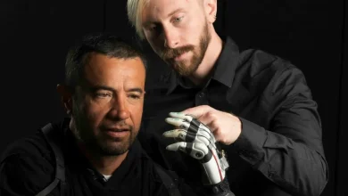 Researchers are developing a prosthetic limb with intelligent capabilities that mimic human thinking