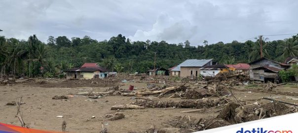 Ministry of Social Affairs donates IDR 86.1 billion to help Sumatran disaster victims