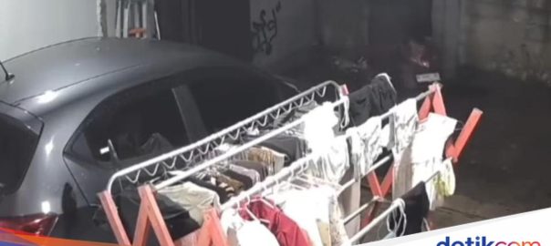 Thief breaks wall of resident’s house in Bogor and then steals motorcycle, police investigate