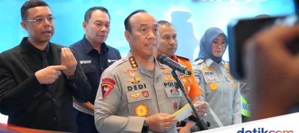 Deputy police chief hopes Public Transport discounts can ease Christmas-New Year homecoming